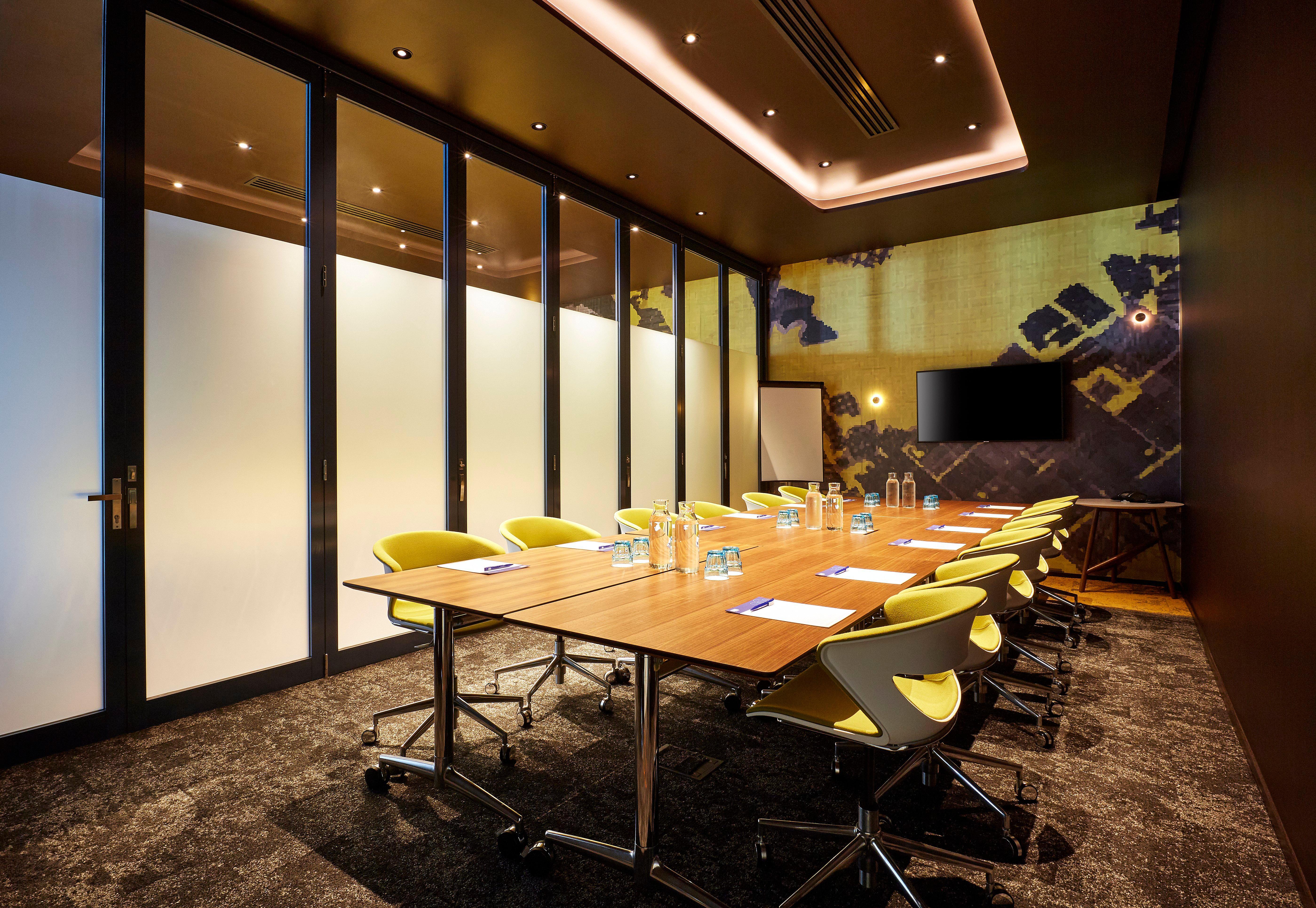 Holiday Inn Express Newcastle By Ihg Bagian luar foto