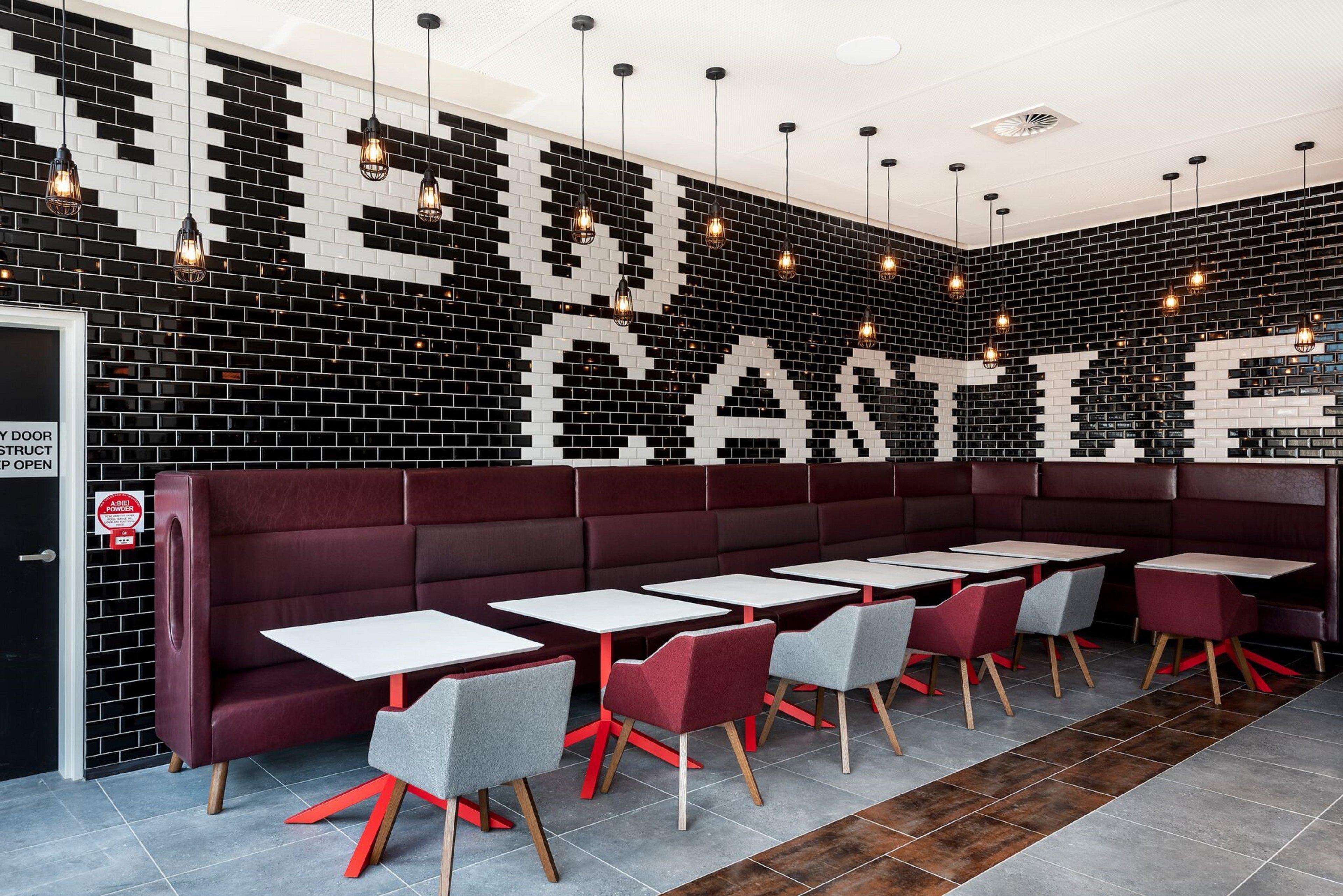 Holiday Inn Express Newcastle By Ihg Bagian luar foto
