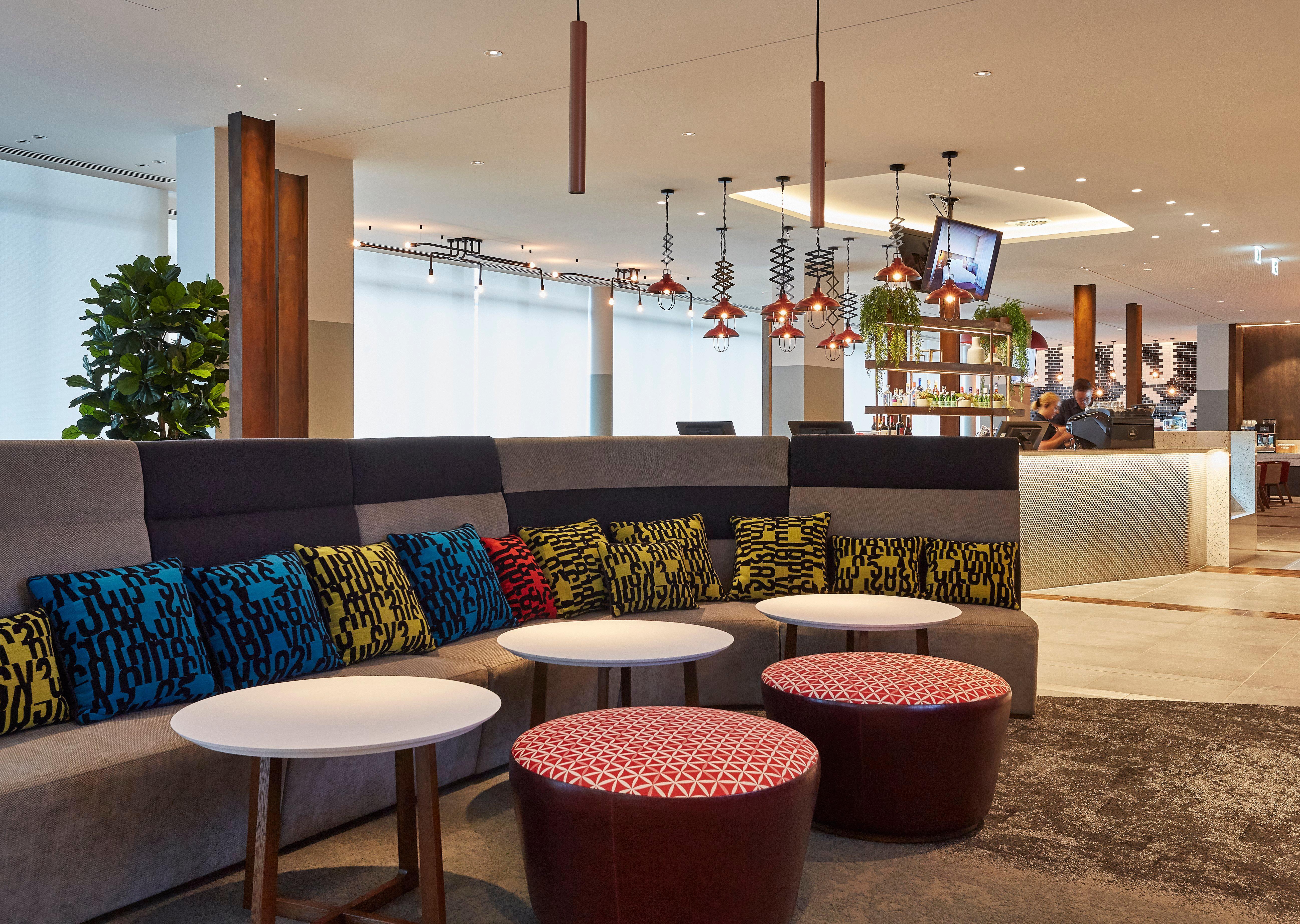 Holiday Inn Express Newcastle By Ihg Bagian luar foto