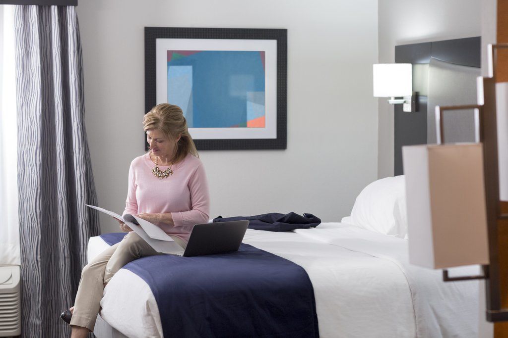 Holiday Inn Express Newcastle By Ihg Bagian luar foto
